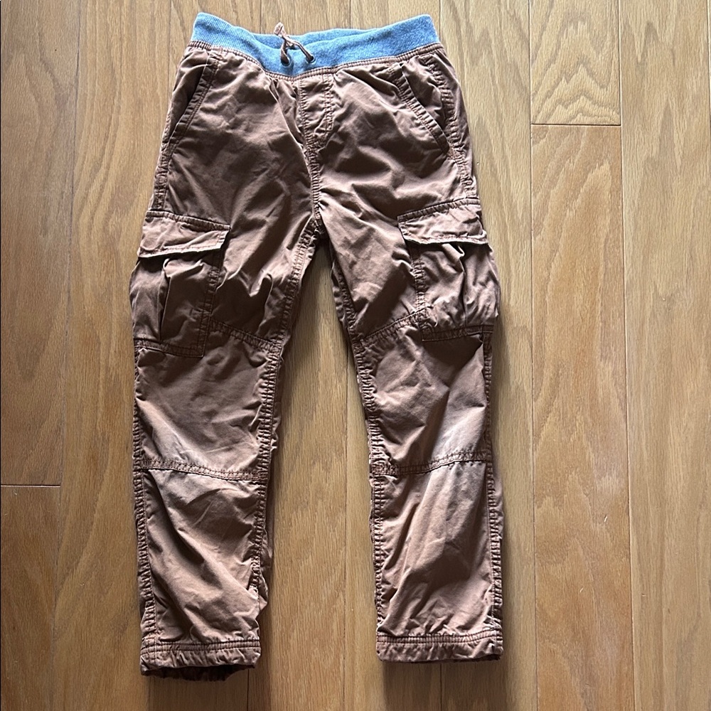 Kids Hanna Andersson Cargo Jogger Pants in Brown